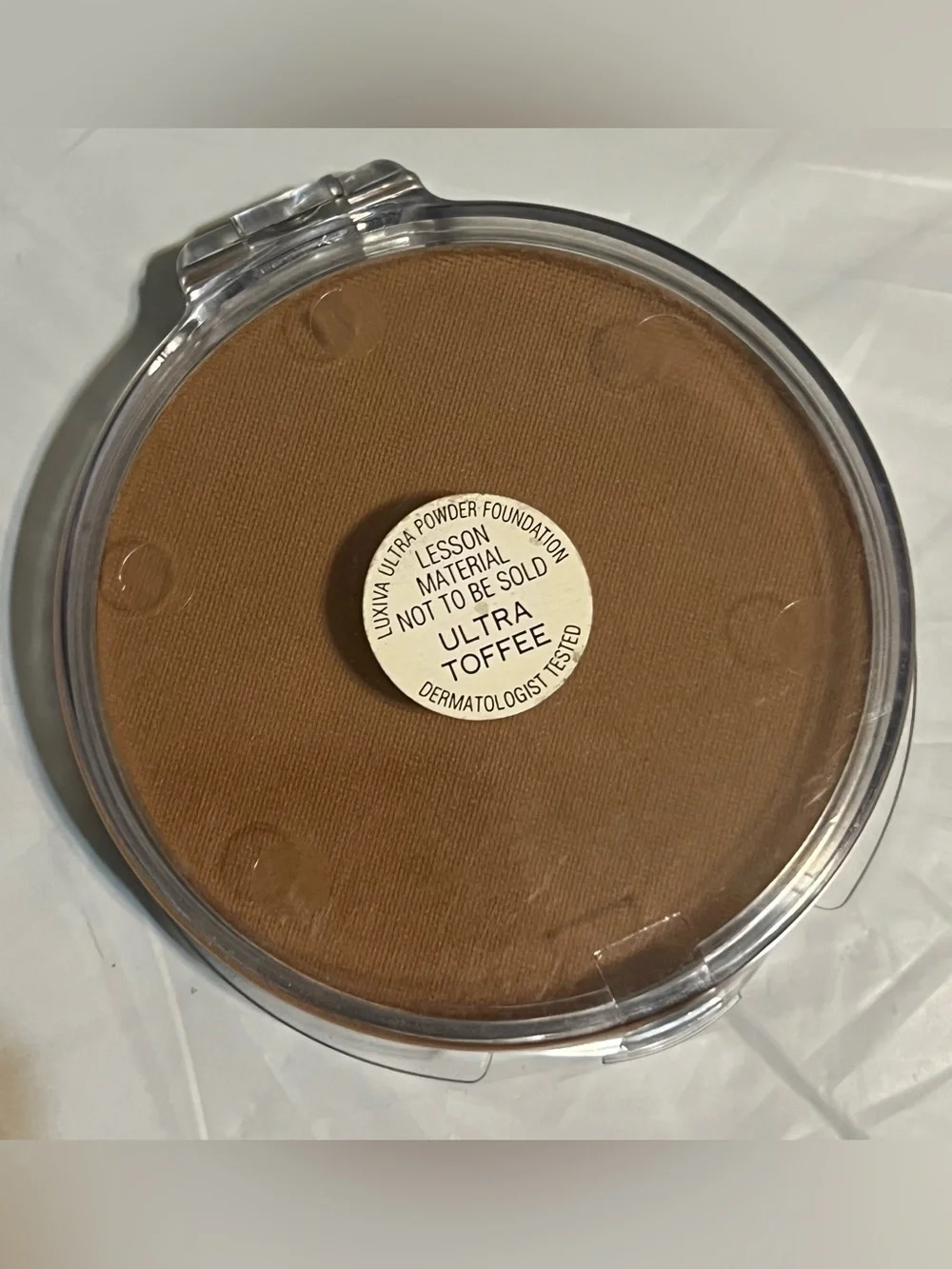 Merle Norman Luxiva Ultra Powder Foundation Ultra Toffee